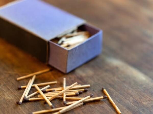 Tualet və hamama kibrit qutusu qoyun: Səbəbi sizi təəccübləndirəcək