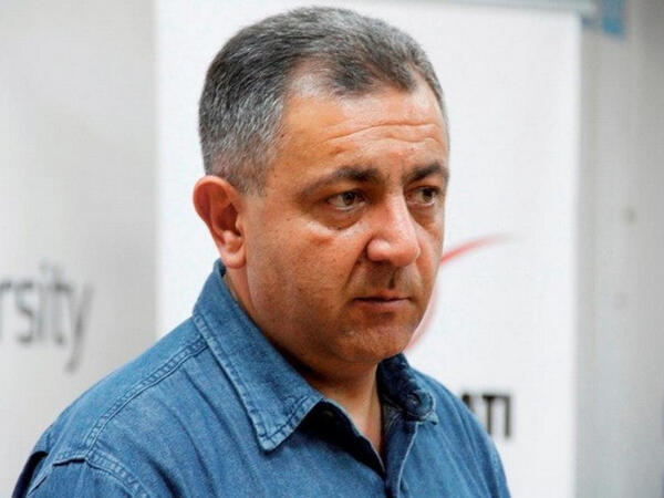 Ərəstun Oruclunun məhkəməsi başlayıb