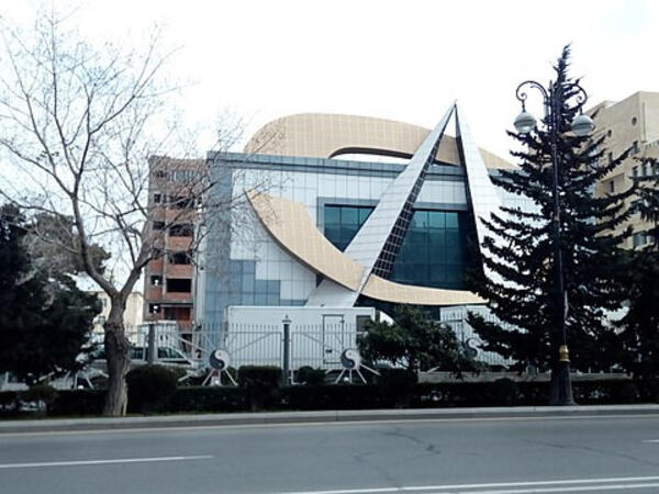 Tanınmış aparıcı "Space TV"dən getdi - <span class="color_red">FOTO</span>