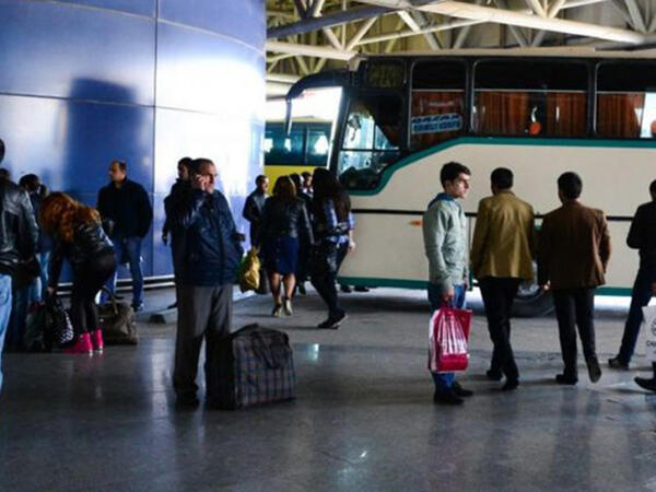 Alınan biletin 80 faizini qaytarıblar - Sərnişinlər isə yollarda qalır...