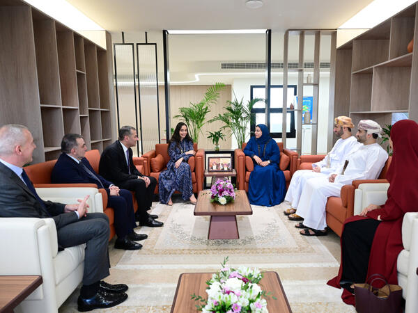 Leyla Əliyeva Maskatda Omanın Kiçik və Orta Müəssisələrin İnkişafı Qurumunun sədri ilə görüşüb - FOTO