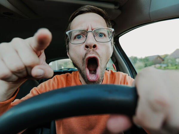 Sürücülər niyə aqressivdir? - AÇIQLAMA