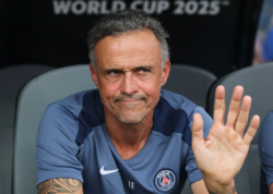 Luis Enrike "Qarabağ"la oynamaq istəyir