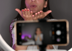 Narkotikin təsiri altında canlı açdılar, təhqirlər səsləndirdilər - İDDİA - <span class="color_red">VİDEO</span>