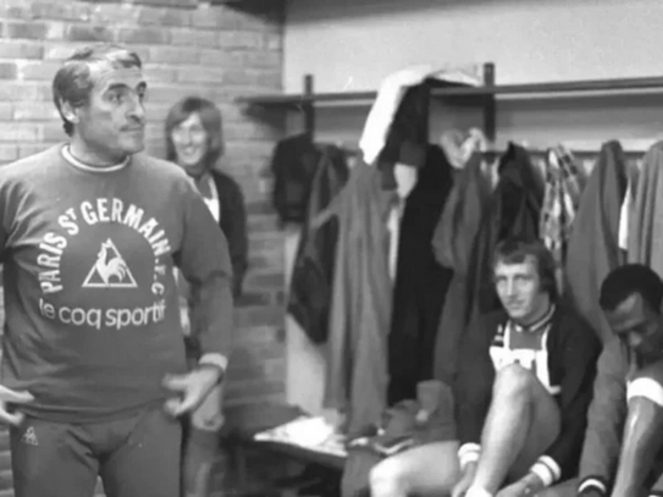 Əfsanəvi məşqçi vəfat etdi