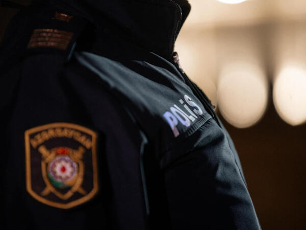 Dələduzluqda iitiham edilən SMM polis tərəfindən saxlanılıb - <span class="color_red">FOTO</span>