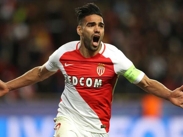 39 yaşlı Falkaonun yeni klubu <span class="color_red">bəlli oldu</span>