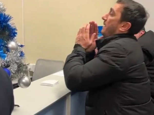 Moskvada hava limanında azərbaycanlı sərnişinlər çıxılmaz vəziyyətdə - <span class="color_red">VİDEO</span>