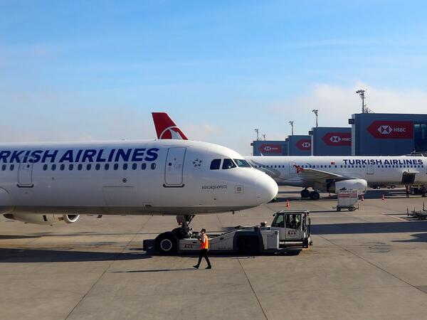 Türk Hava Yolları Tehrana uçuşları ləğv etdi