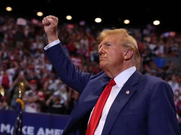 Tramp Venesuela neftini satmağa başlayacaq