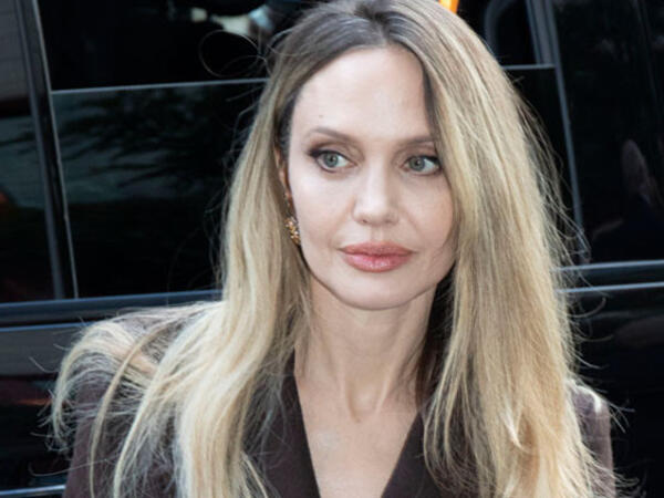 Ancelina Colinin səhhəti pisləşdi - <span class="color_red">FOTO</span>