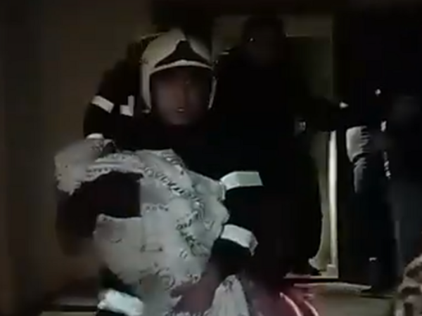 Masazırda yaşayış binasında yanğın - Sakinlər təxliyə olundu - <span class="color_red">VİDEO</span>