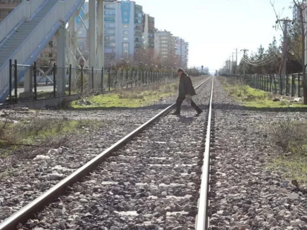 Xaçmazda 59 yaşlı kişini qatar vurub, xəstəxanada ölüb