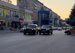 “450 manat ver, ürəyin istəyən kimi avtoxuliqanlıq et” - “Rent a car”ın reklamı - <span class="color_red">VİDEO</span>