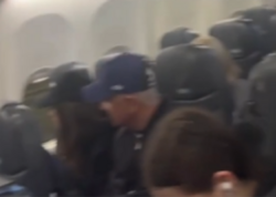 İstanbul-Krasnodar reysində problem - Sərnişinlər kabində saxlanıldı - <span class="color_red">VİDEO</span>