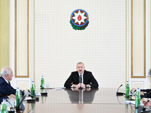 Prezident: Yağış sularının idarə olunması üçün Bakının 30 küçəsində yeni kollektor şəbəkəsi qurulacaq