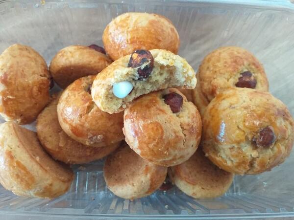 “Araz"dan alınan şirniyyatdan plastik qapaq çıxdı - <span class="color_red">FOTO</span>