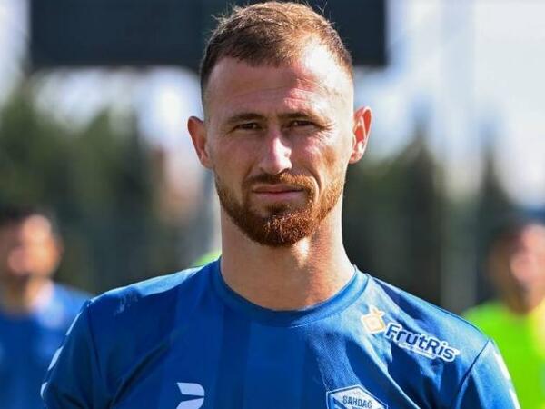 Ruslan Voronsov: “Premyer Liqada oynayanlardan əskik futbolçu deyiləm”