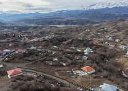 Prezident Ağdərə rayonunun Heyvalı kəndində görülmüş işlərlə tanış olub