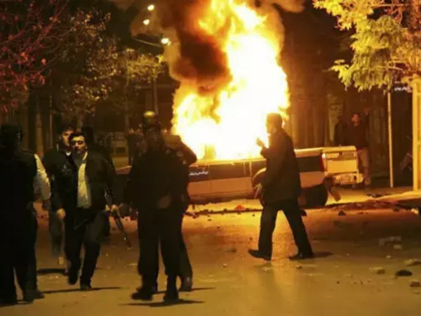 İran polisi əhaliyə SMS-lə xəbərdarlıq göndərir - <span class="color_red">FOTO</span>