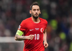 Hakan Çalhanoğlu DÇ-2026-dan kənarda qalacaq?