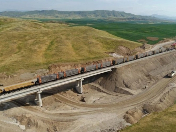 ABŞ “Tramp marşrutu”nu 49 illik icarəyə götürür