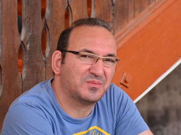 Jurnalist Kamil Həmzəoğluya ağır itki