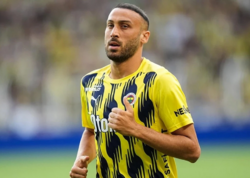 “Fənərbaxça” Cenk Tosunla müqaviləni ləğv etdi