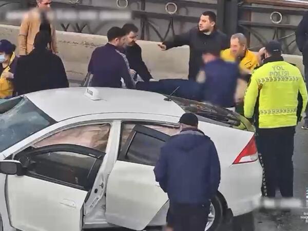 Nəsimidə ağır qəza - Yaralıları avtomobildən polis çıxardı - <span class="color_red">VİDEO</span>