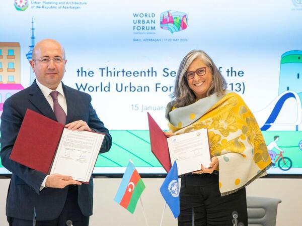 WUF13 ilə bağlı bütün təşkilati məsələləri ehtiva edən mühüm saziş imzalanıb - <span class="color_red">FOTO</span>