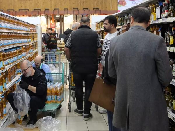 İranda insanlar kuponla alış-veriş etməyə başladı - <span class="color_red">FOTO</span>