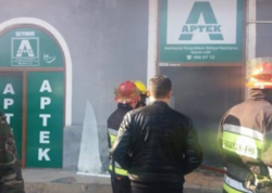 Sumqayıtda aptek yanır