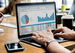 Süni intellektin belə gücü çatmadı: Şirkətlər niyə "Excel"dən imtina edə bilmir?