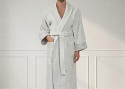 Bakıda turist hamam xalatı ilə marketə getdi - <span class="color_red">VİDEO</span>