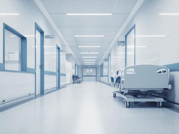 Məşhur aktyor xəstəxanaya yerləşdirildi - <span class="color_red">FOTO</span>