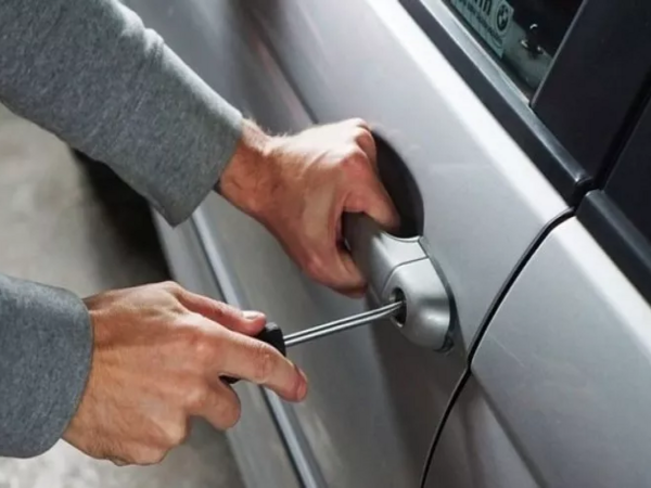 Bakıda qaçırılan "Jiquli" parklanma yerindən tapıldı