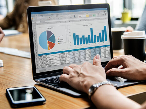 Süni intellektin belə gücü çatmadı: Şirkətlər niyə "Excel"dən imtina edə bilmir?