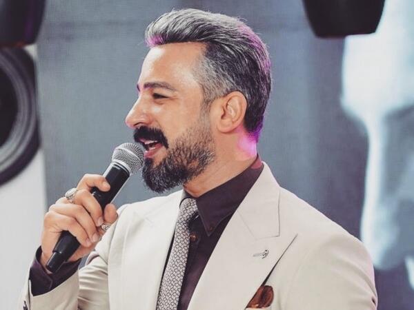 "Şəhriyarın saçı yoxdur, parik taxır"