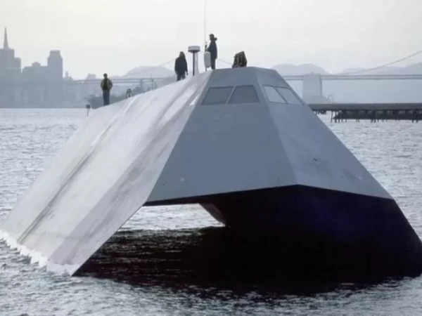Nə təyyarədir, nə də sualtı qayıq: ABŞ-nin bu gizli gəmisi illərdir GİZLƏDİLİB
