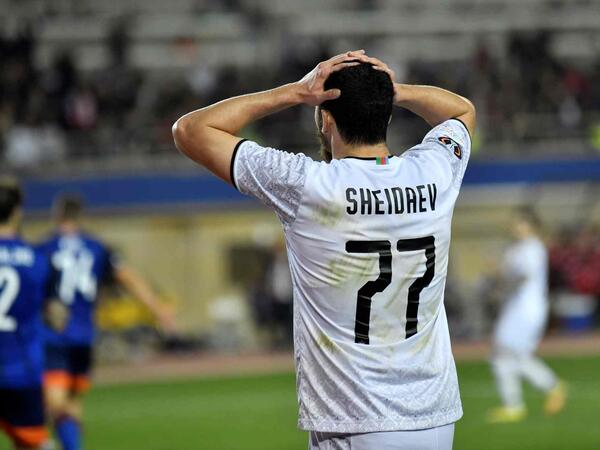 Ramil Şeydayev “Qarabağ”dan <span class="color_red">gedir</span>