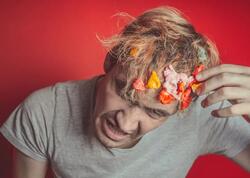 Saça yapışan saqqızdan qurtulmağın yolları