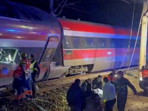 İspaniyada iki qatar toqquşdu - 39 ölü, 73 yaralı var - <span class="color_red">VİDEO - FOTO</span>