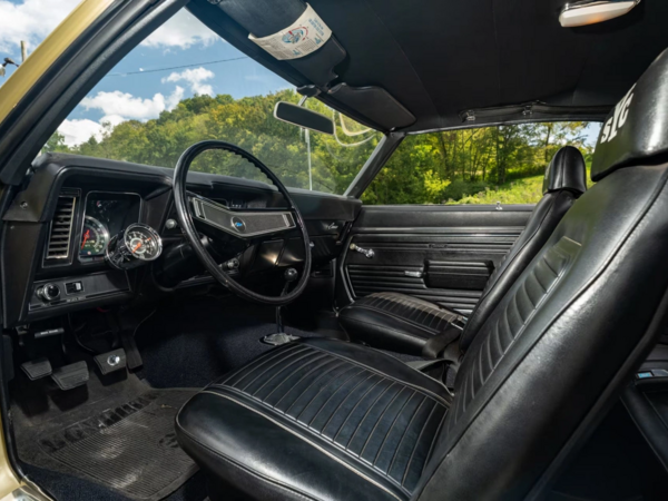 Tarixin ən bahalı "Chevrolet" modeli satıldı - <span class="color_red">FOTO</span>