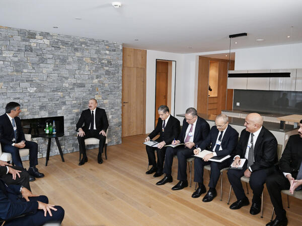 İlham Əliyev Davosda Braziliyanın “BTG Pactual” şirkətinin sədri ilə görüşüb - <span class="color_red">FOTO</span>