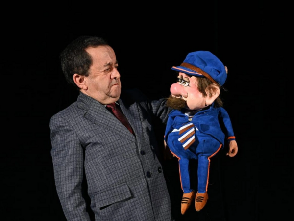 "Məni filmlərə dəvət etməsinlər deyə özümə qızıl diş saldırdım"