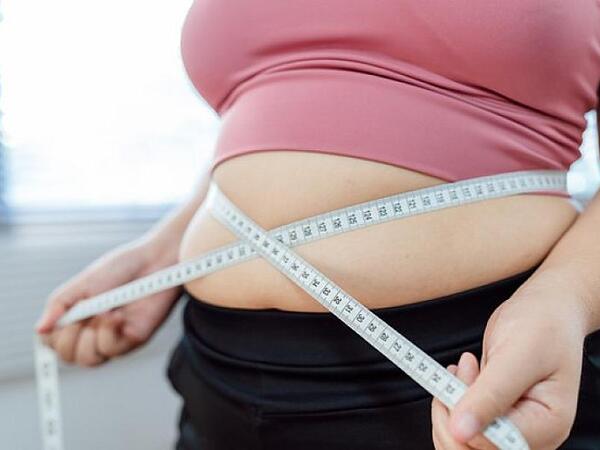 Qarnın çıxmasının səbəbi piy deyilmiş - Açıqlama