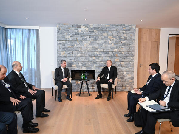 Prezident İlham Əliyev Davosda İraq Kürdüstan Regionunun Baş naziri ilə görüşüb - FOTO