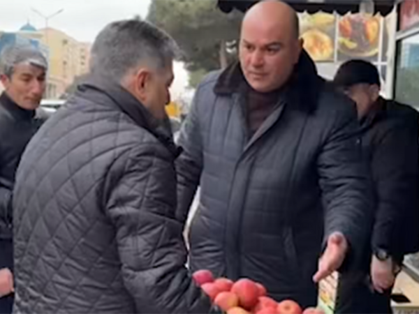 Hamı ondan danışır - O isə “nə olub?” soruşur...