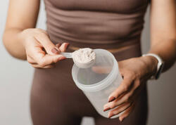 Kreatin yalnız idmançılar üçün deyil: Kimlər qəbul edə bilər?