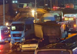 Bakıda bir yerdə eyni vaxtda üç qəza oldu  - <span class="color_red">VİDEO</span>